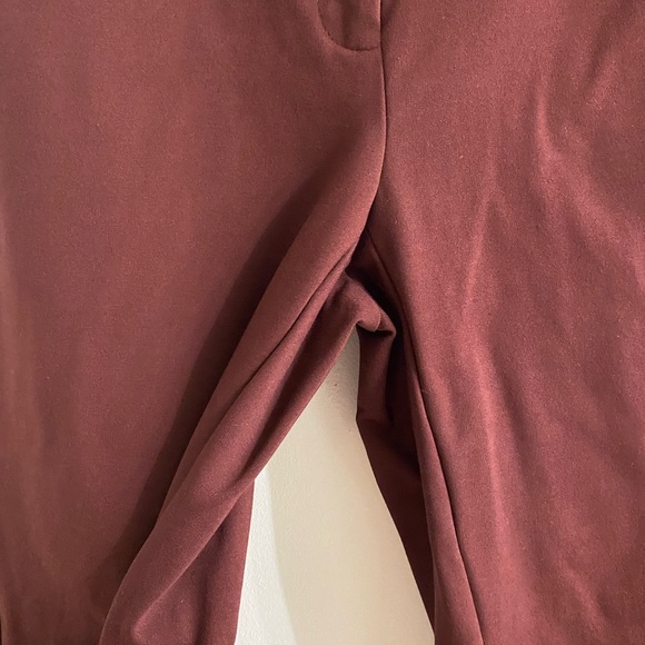 White House Black Market Slim Burgundy Pants size 8 - Picture 9 of 9